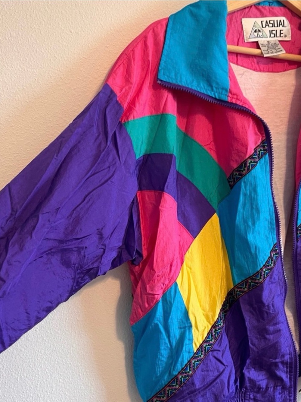 Women's Vintage Colorblock Windbreaker Jacket - Purple/Magenta/Teal